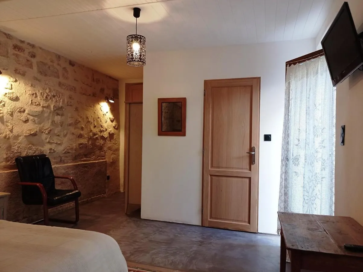 Guest house Chambre Independante Centre Village Eyragues