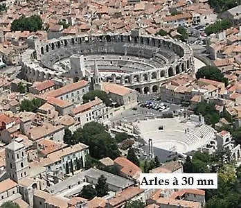 Chambre Independante Centre Village Eyragues