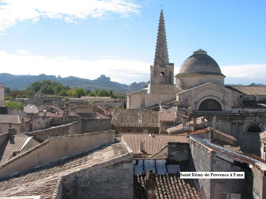 Guest house Chambre Independante Centre Village Eyragues France